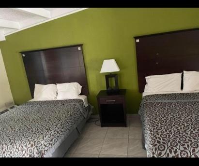 Regency Inn Perry Eksteriør billede